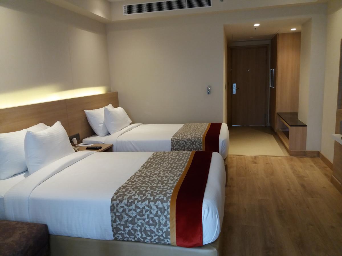 Отель Oaks Bodhgaya Экстерьер фото