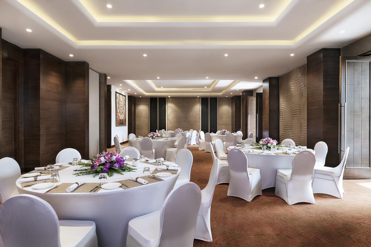 Отель Oaks Bodhgaya Экстерьер фото